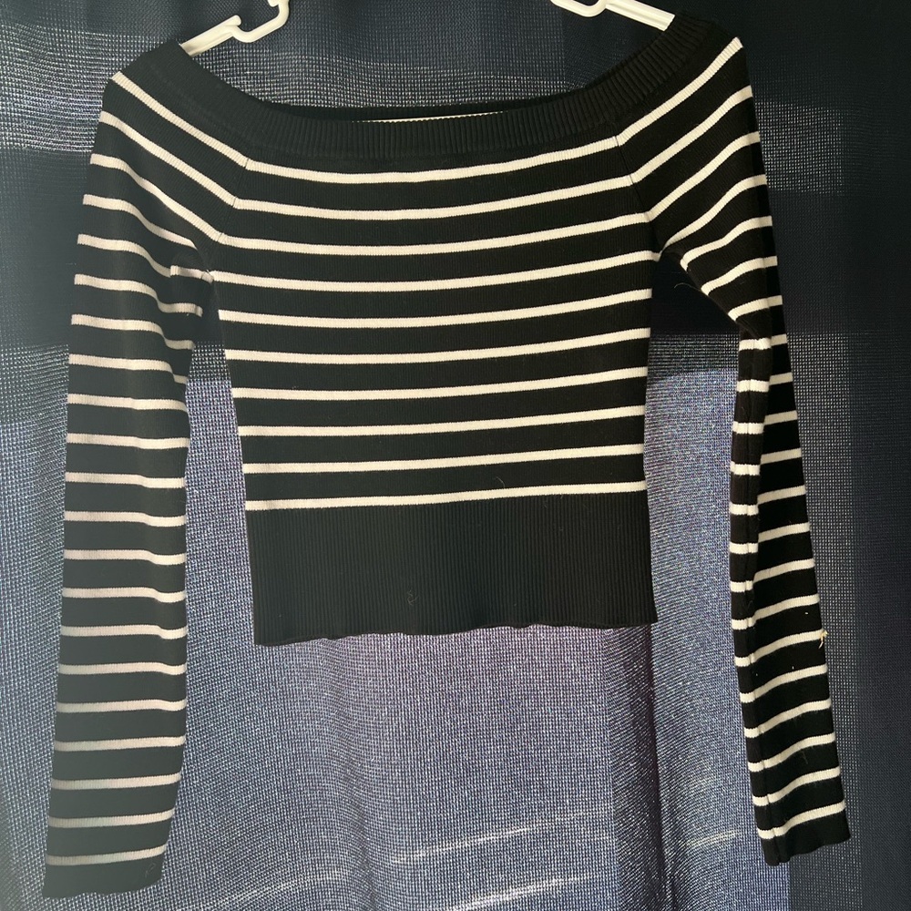 Black and White Striped Off-the-Shoulder Sweater - Picture 3 of 3